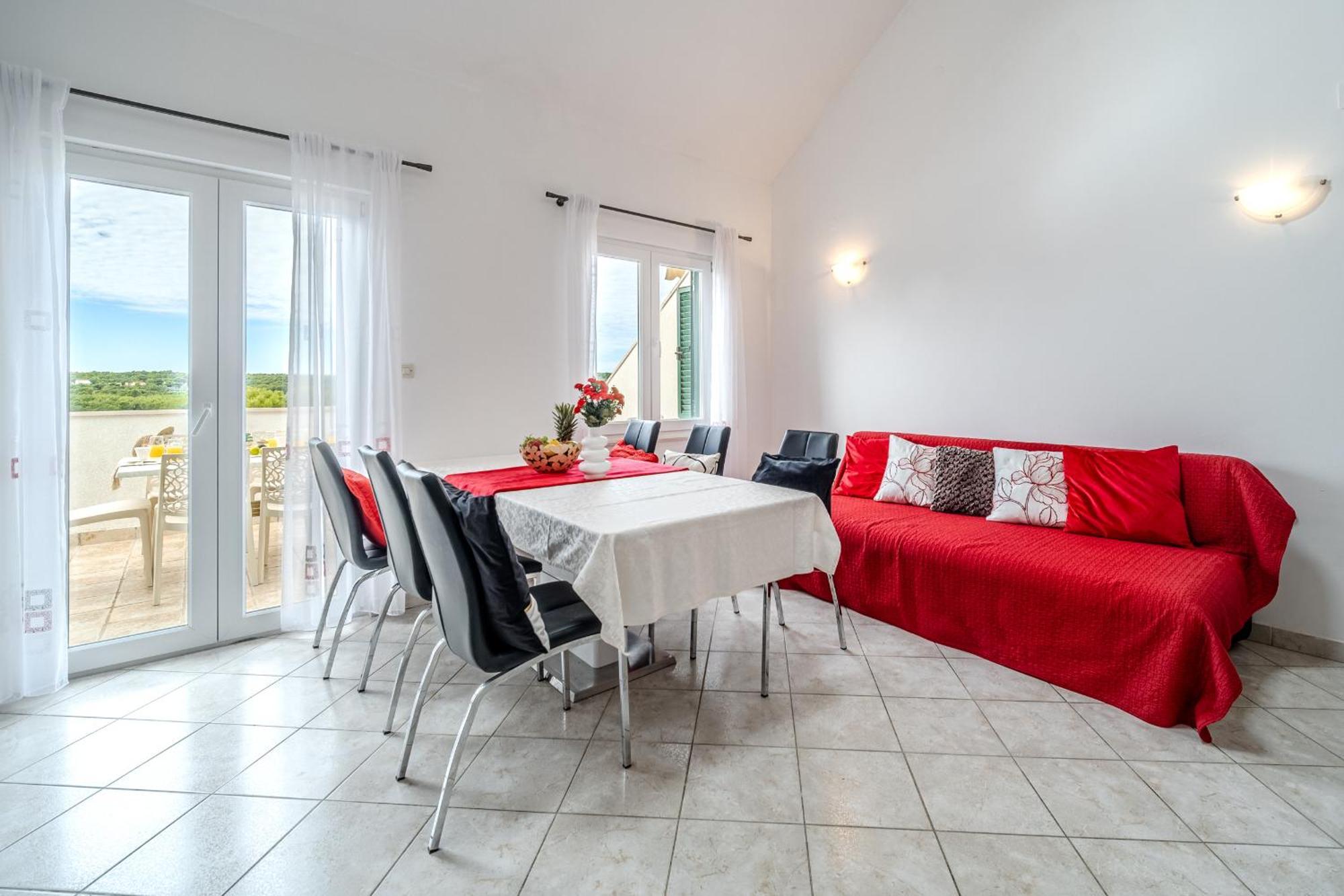 Apartment Milna - With Swimming Pool & Amazing Seaviews, Above Bijaka Beach Eksteriør billede