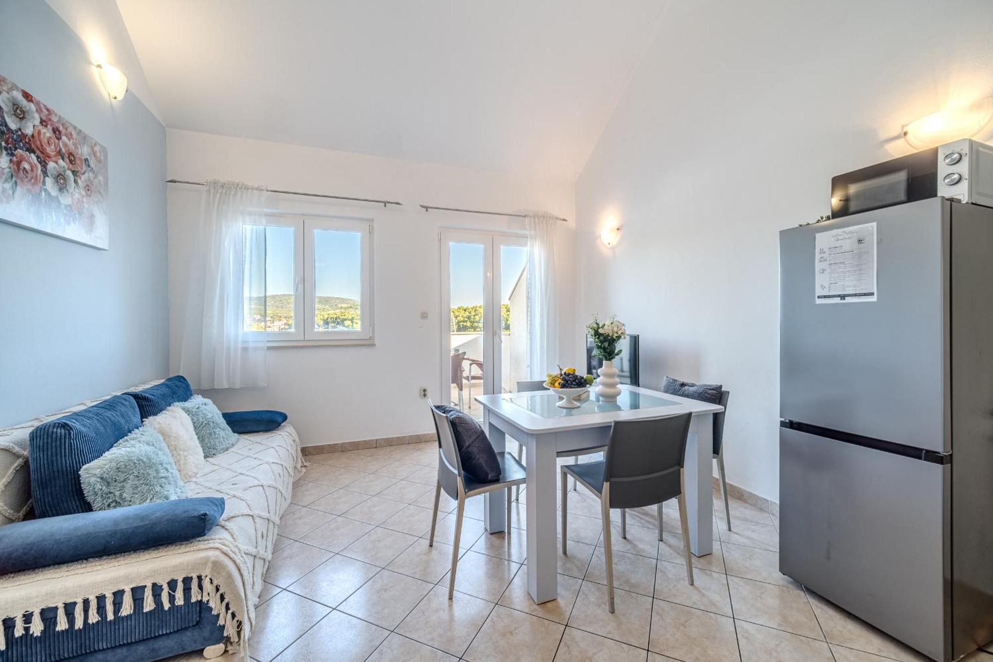 Apartment Milna - With Swimming Pool & Amazing Seaviews, Above Bijaka Beach Eksteriør billede